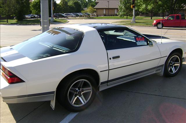 Chevrolet Camaro 1984 photo 2