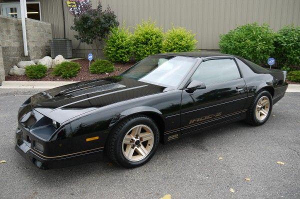 Chevrolet Camaro 1985 photo 1