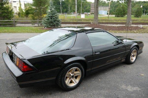 Chevrolet Camaro 1985 photo 4