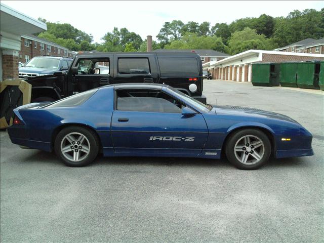 Chevrolet Camaro 1985 photo 1