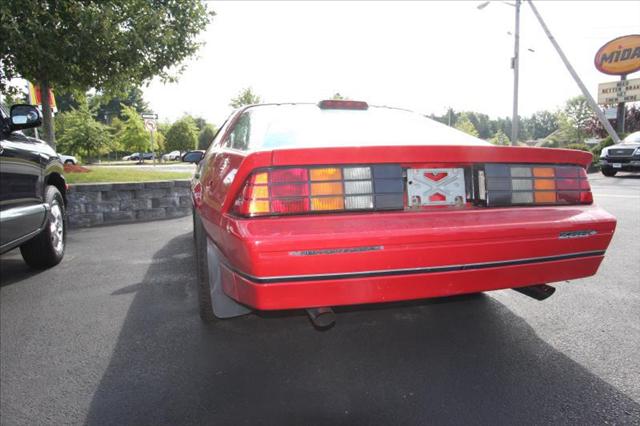 Chevrolet Camaro 1986 photo 2