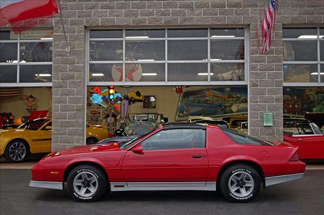 Chevrolet Camaro 1986 photo 3