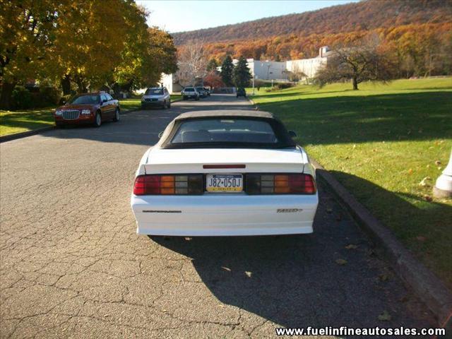 Chevrolet Camaro 1991 photo 4