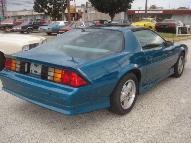 Chevrolet Camaro 1992 photo 1