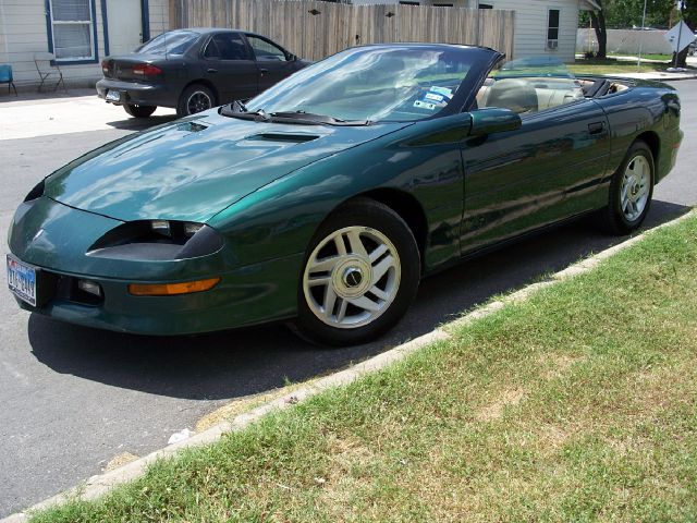 Chevrolet Camaro 1995 photo 1