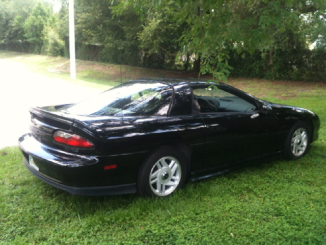 Chevrolet Camaro 1996 photo 1