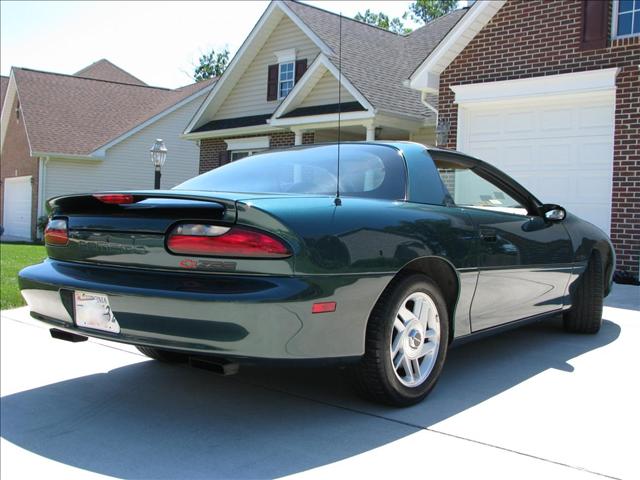 Chevrolet Camaro 1996 photo 1