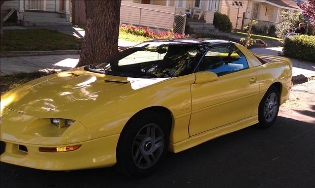 Chevrolet Camaro 1997 photo 2