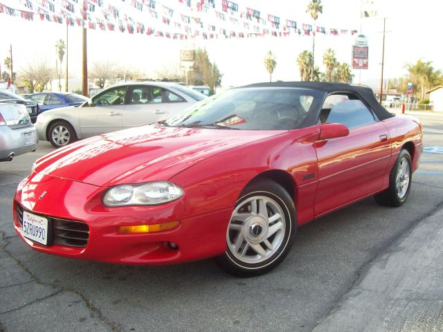 Chevrolet Camaro 1998 photo 2