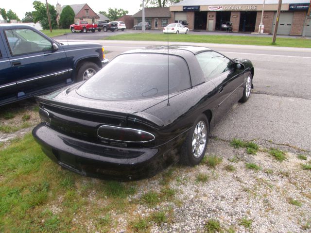 Chevrolet Camaro 1998 photo 2