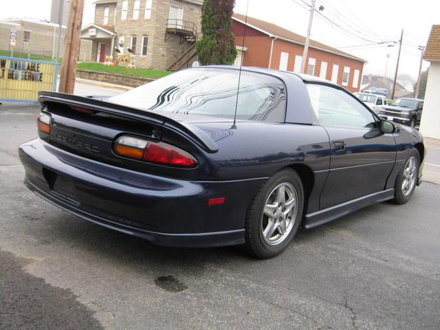 Chevrolet Camaro 1998 photo 2