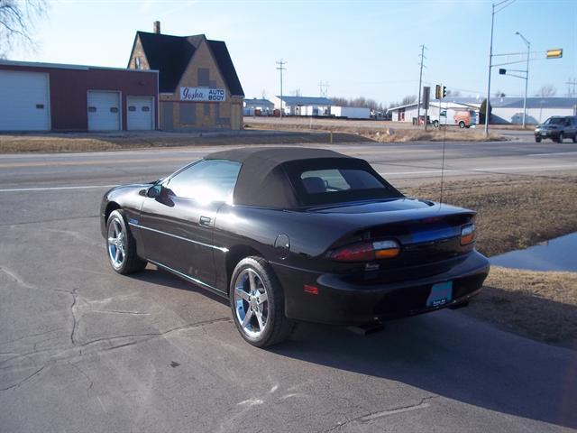 Chevrolet Camaro 1999 photo 2