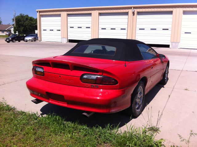 Chevrolet Camaro 1999 photo 1