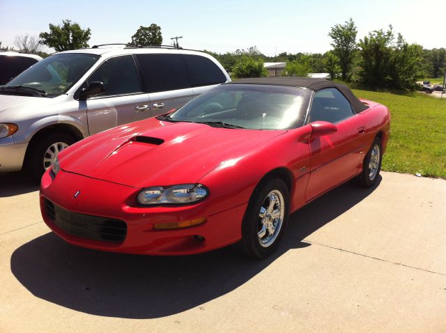 Chevrolet Camaro 1999 photo 2