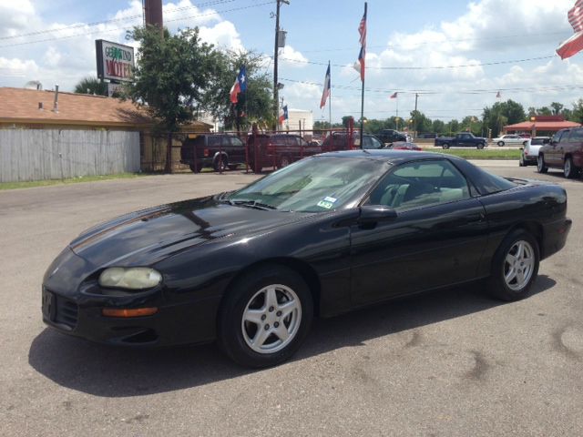 Chevrolet Camaro 1999 photo 4