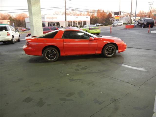 Chevrolet Camaro 1999 photo 5