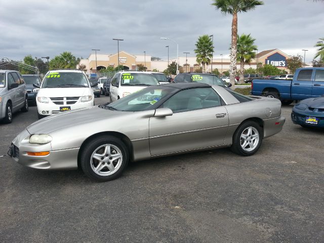 Chevrolet Camaro 1999 photo 2