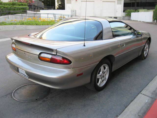 Chevrolet Camaro 1999 photo 19