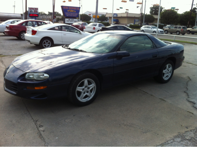 Chevrolet Camaro 1999 photo 1