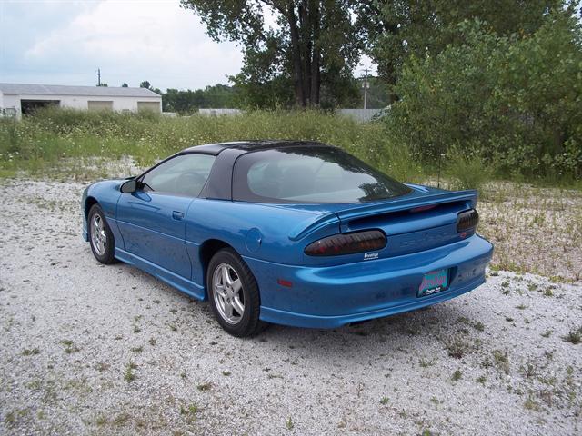 Chevrolet Camaro 1999 photo 2