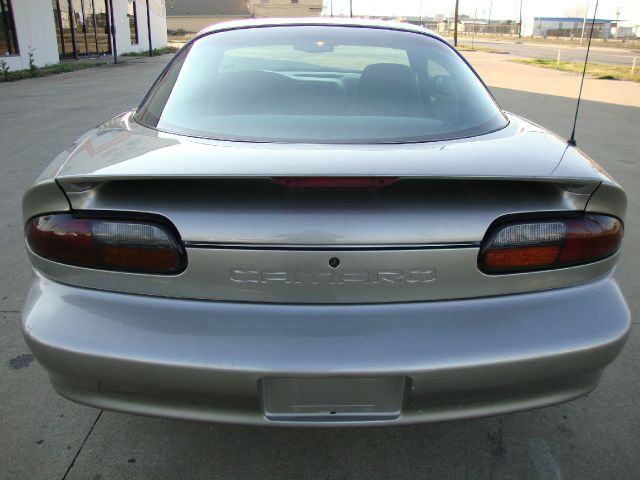 Chevrolet Camaro 1999 photo 1