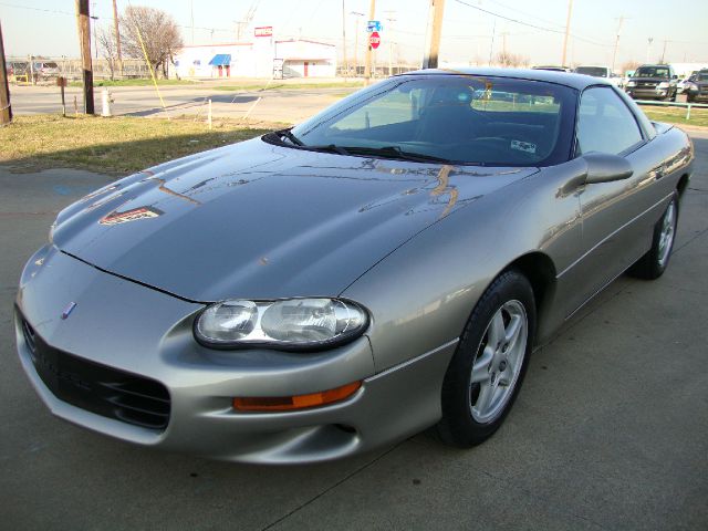 Chevrolet Camaro 1999 photo 13