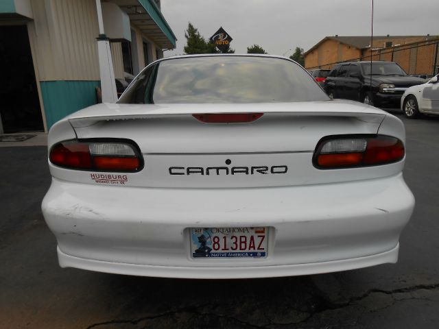 Chevrolet Camaro 2000 photo 4