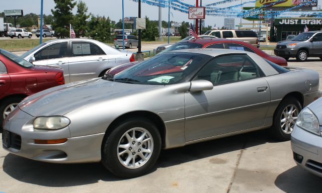 Chevrolet Camaro 2000 photo 2