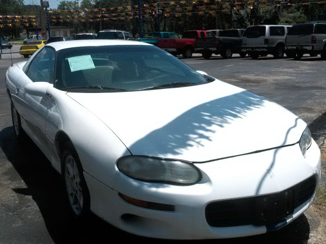 Chevrolet Camaro 2000 photo 2