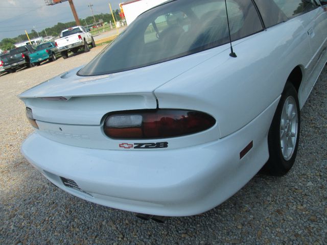 Chevrolet Camaro 2000 photo 11