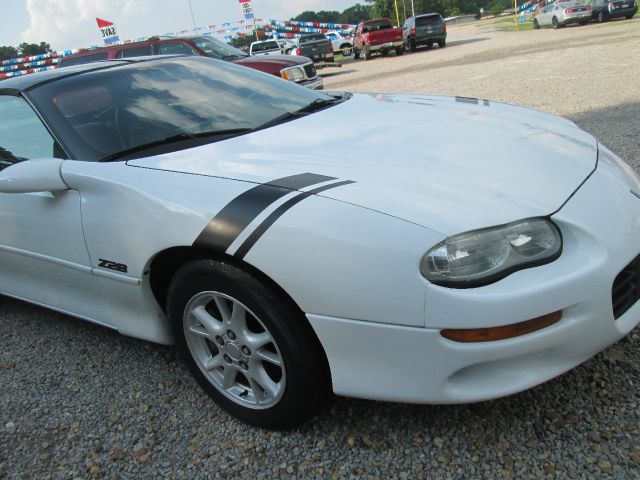 Chevrolet Camaro 2000 photo 28