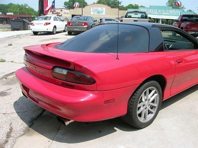 Chevrolet Camaro 2000 photo 1