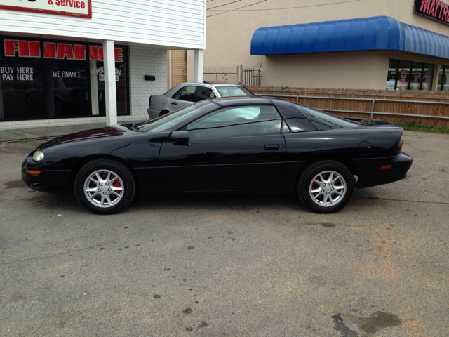 Chevrolet Camaro 2001 photo 1