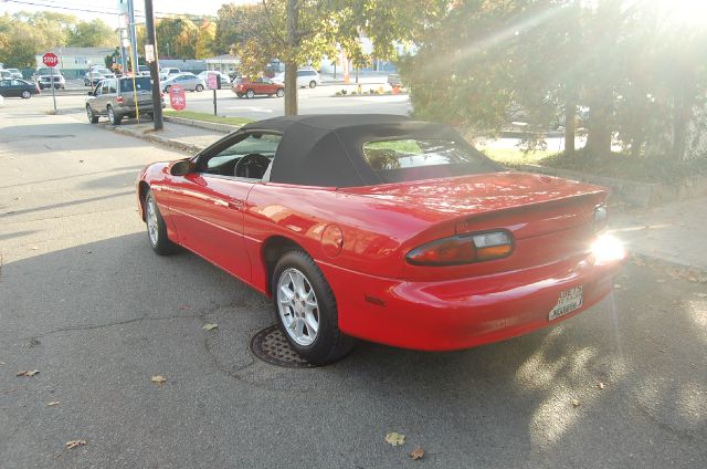 Chevrolet Camaro 2001 photo 2