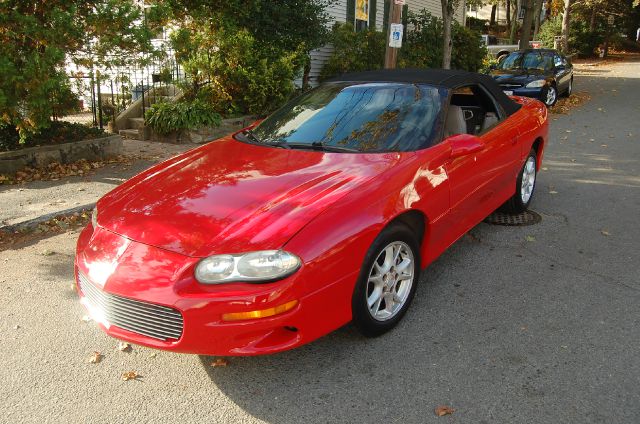 Chevrolet Camaro 2001 photo 4