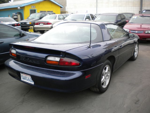 Chevrolet Camaro 2001 photo 4