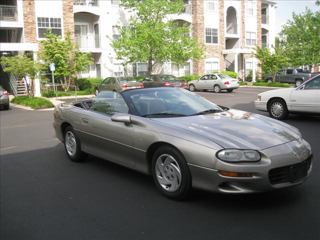 Chevrolet Camaro 2001 photo 2