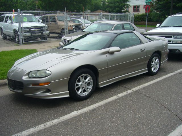 Chevrolet Camaro 2001 photo 3