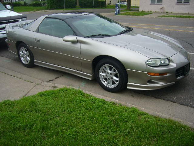 Chevrolet Camaro 2001 photo 4