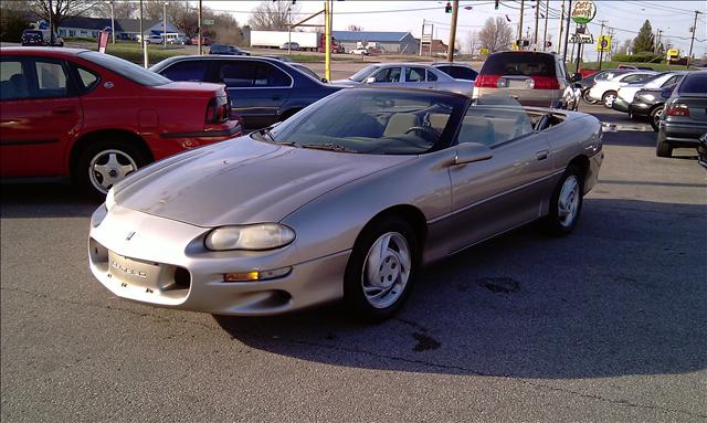 Chevrolet Camaro 2001 photo 1