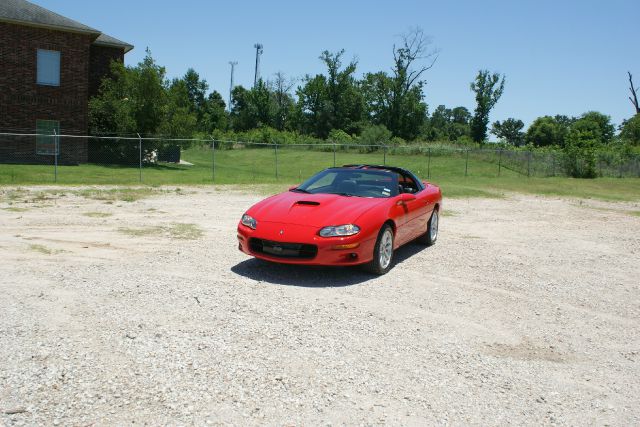 Chevrolet Camaro 2001 photo 13