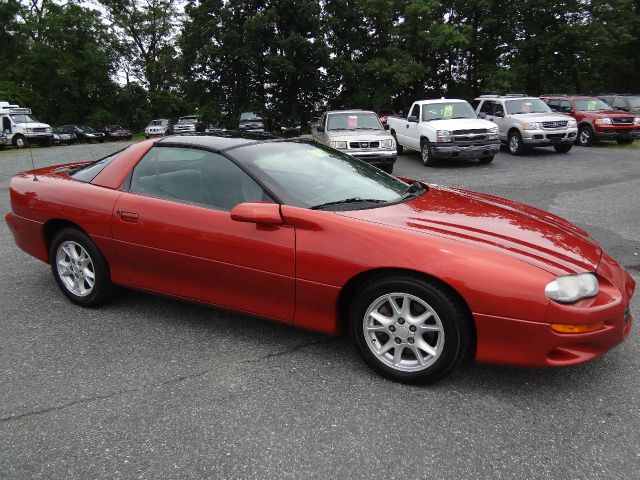 Chevrolet Camaro 2002 photo 1