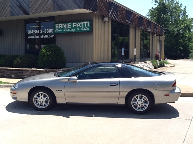 Chevrolet Camaro 2002 photo 1