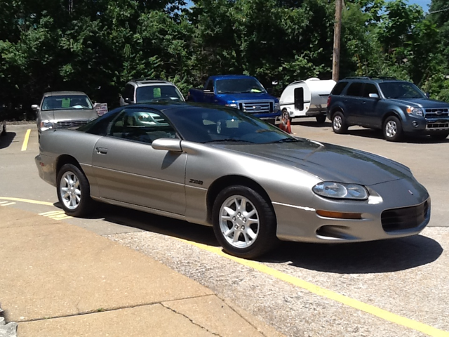 Chevrolet Camaro 2002 photo 3