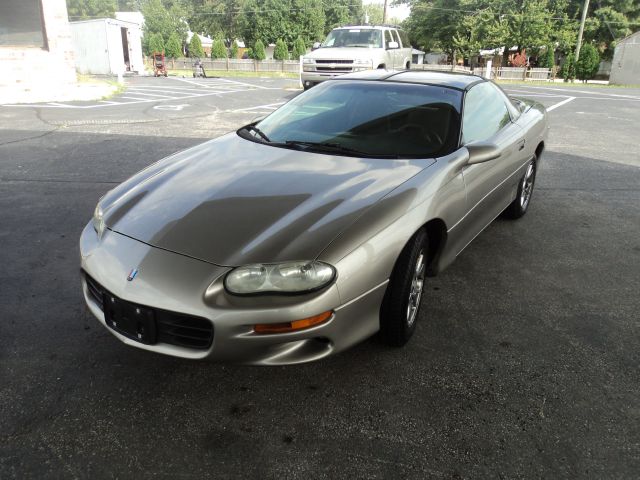 Chevrolet Camaro 2002 photo 2