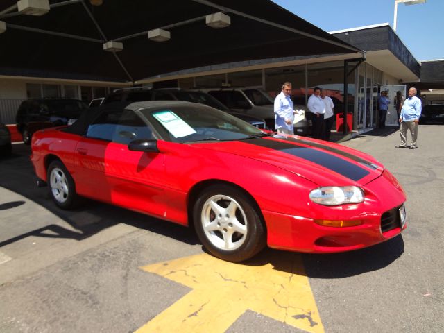 Chevrolet Camaro 2002 photo 1