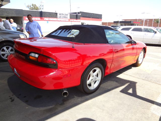 Chevrolet Camaro 2002 photo 4