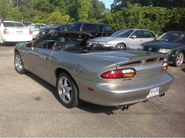 Chevrolet Camaro 2002 photo 1