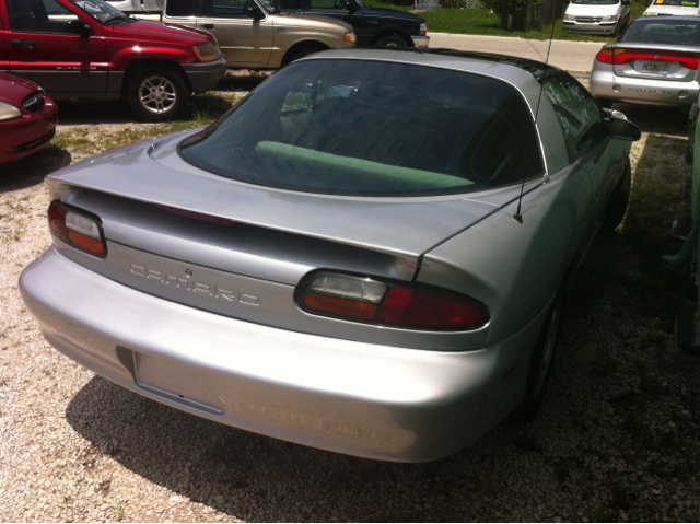 Chevrolet Camaro 2002 photo 1