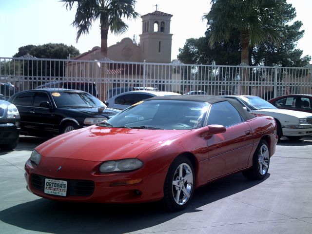 Chevrolet Camaro 2002 photo 1